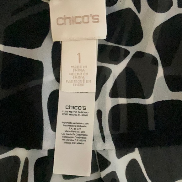 Chico’s zip front Tunic Blouse - Picture 5 of 6